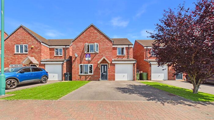4 Bedroom Detached House For Sale In Littledale Crescent, Peterborough, PE2