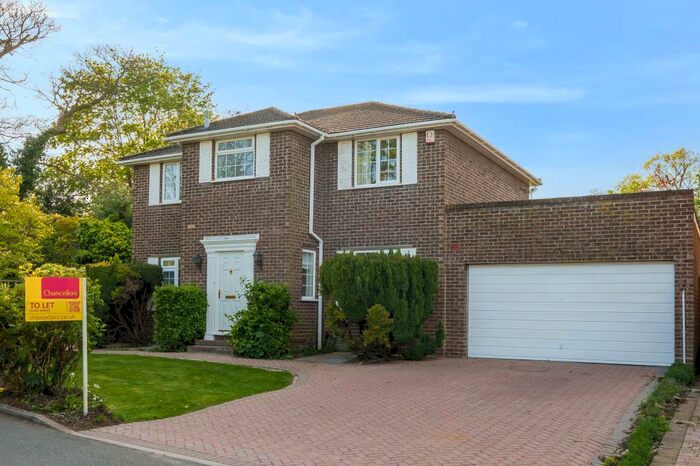 4 Bedroom Detached House To Rent In Goughs Lane, Bracknell, RG12