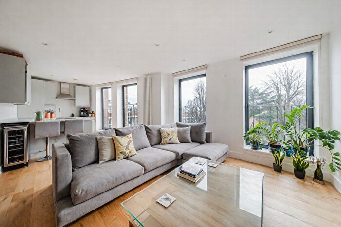 2 Bedroom Flat For Sale In Gressenhall Road, Putney, London, SW18
