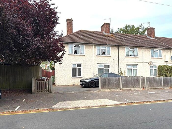1 Bedroom Flat To Rent In Grafton Road, Dagenham, RM8