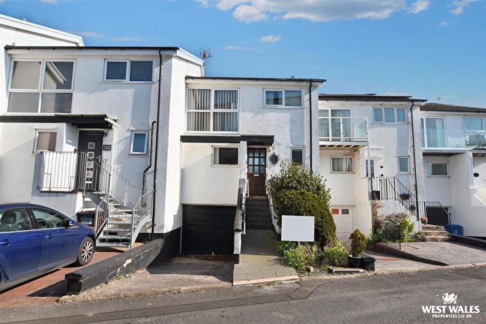3 Bedroom Terraced House For Sale In Captains Walk, Saundersfoot, SA69
