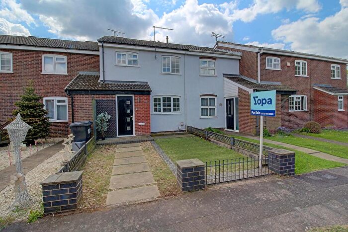 3 Bedroom Town House For Sale In Hereford Close, Barwell, LE9
