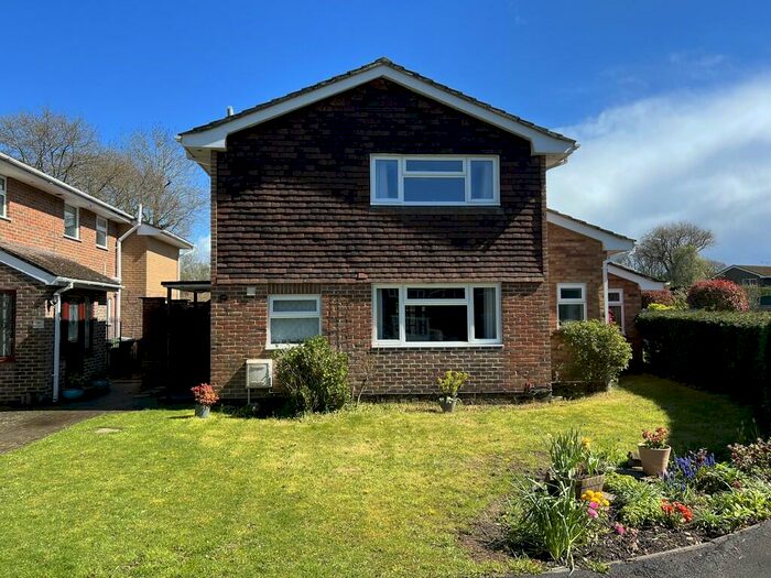 3 Bedroom Detached House To Rent In Colden Common, Winchester, SO21