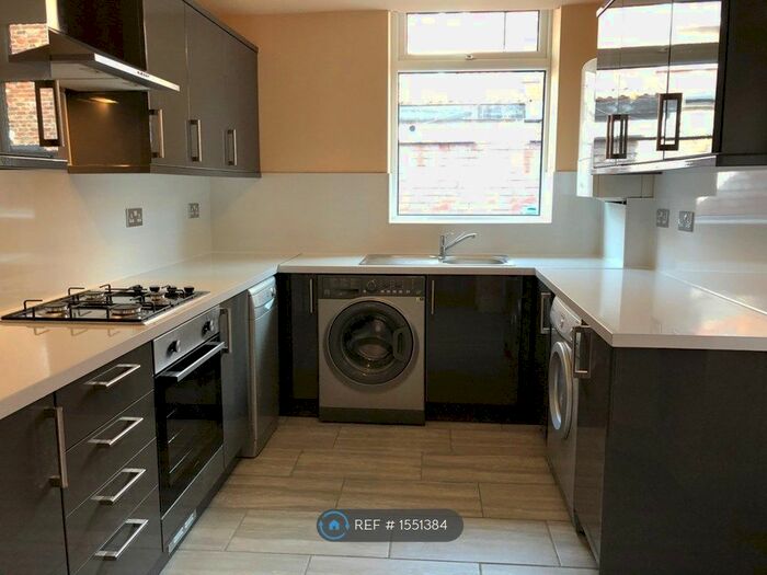 5 Bedroom Terraced House To Rent In Fallowfield, Fallowfield, M14