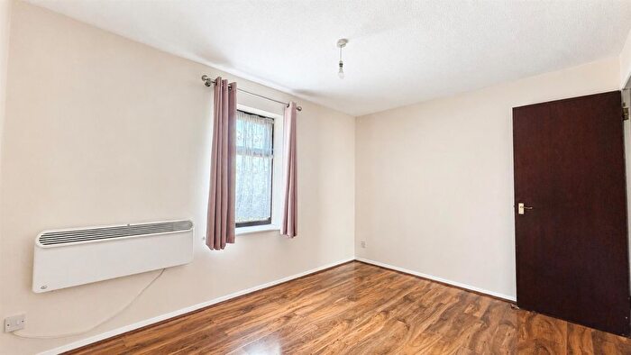 1 Bedroom Flat To Rent In Nightingale Way, London, E6