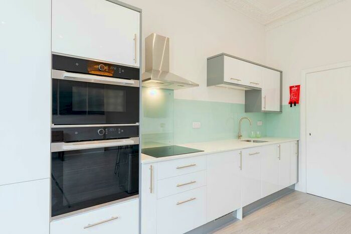 5 Bedroom Flat To Rent In Clifton Park Road, Bristol, BS8