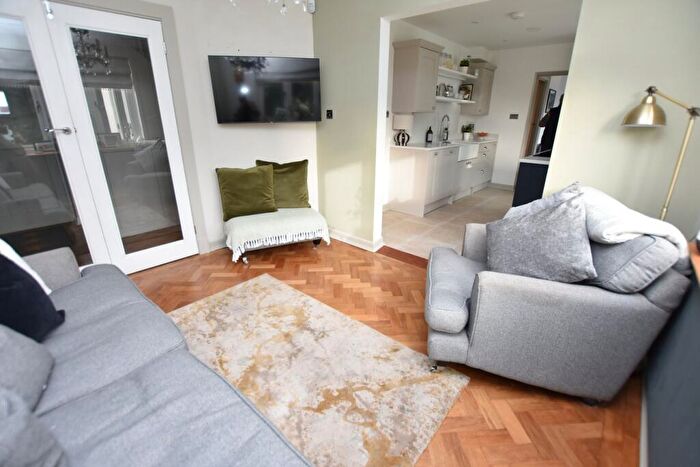 4 Bedroom Detached House For Sale In Southfield Road, Nailsea, Nailsea, BS48