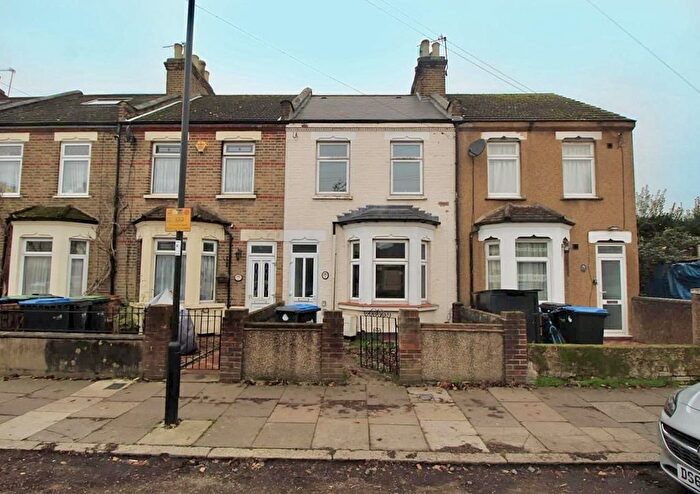 3 Bedroom Terraced House To Rent In Percival Road, Enfield, EN1