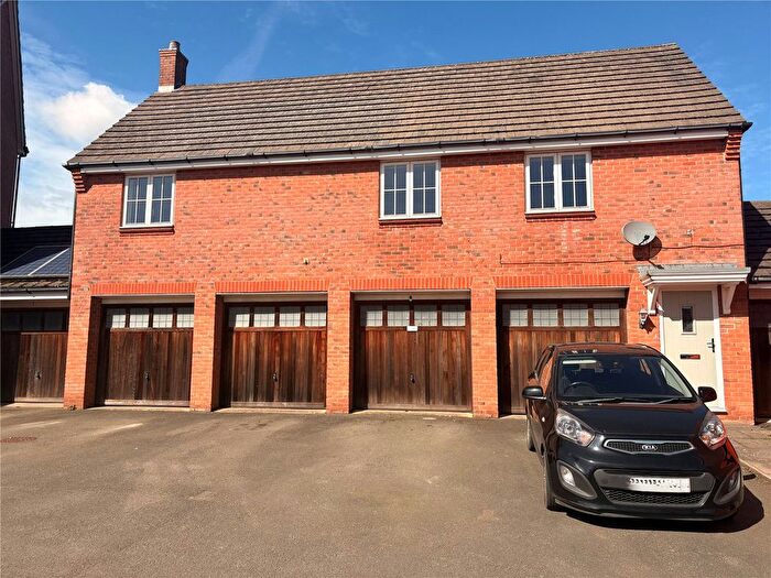 2 Bedroom Flat For Sale In Ickworth Close, Daventry, Northamptonshire, NN11
