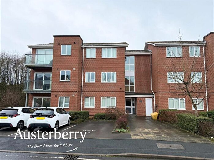 2 Bedroom Apartment To Rent In Tudor Court, Sunny Bank, Stoke-On-Trent, ST6