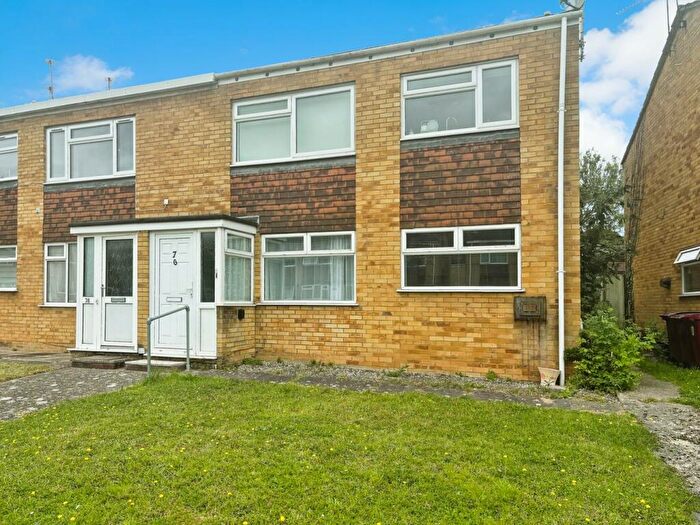 2 Bedroom Maisonette To Rent In Lower Elmstone Drive, Tilehurst, Reading, RG31