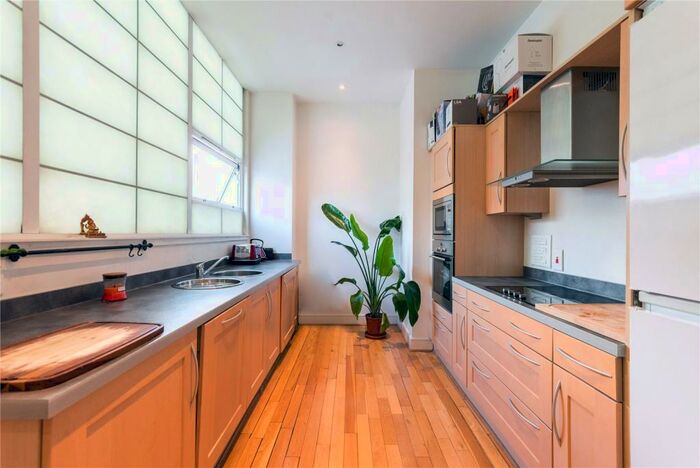 1 Bedroom Flat For Sale In Ingram Street, Glasgow, G1