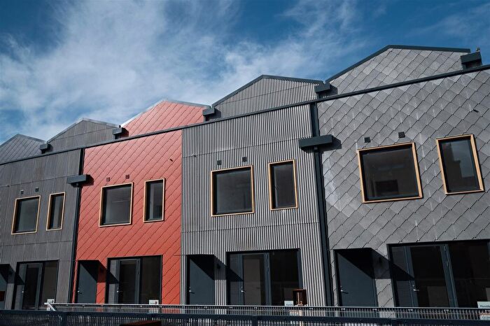 3 Bedroom Town House For Sale In Silk Mill Gardens, Kelham Island, S3