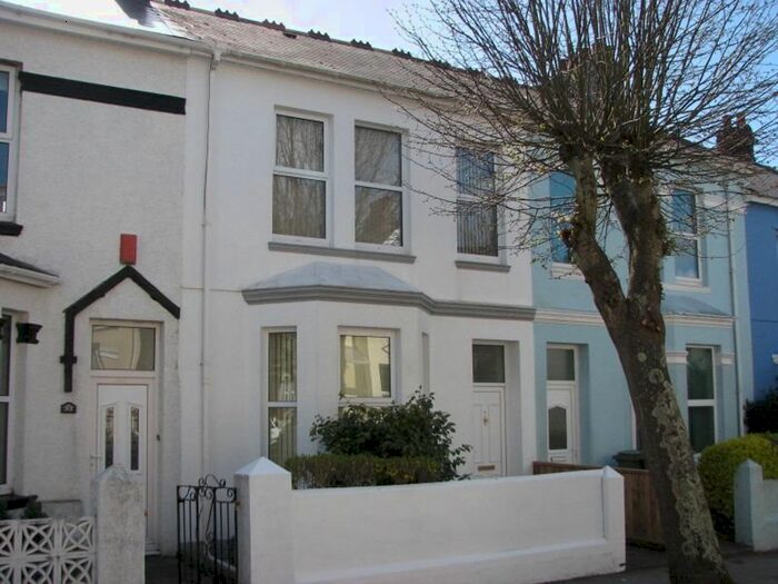 3 Bedroom Property To Rent In Forest Ave, Plymouth, Devon PL2
