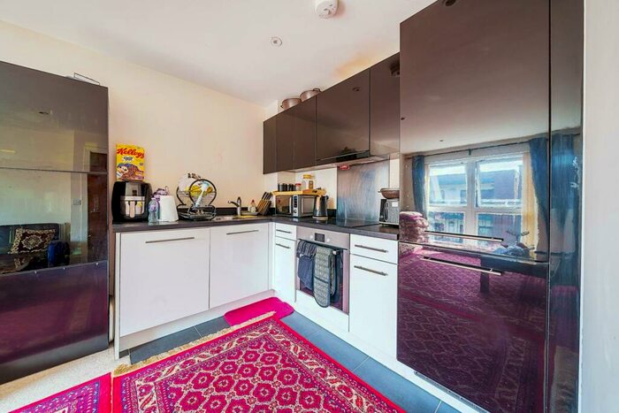 1 Bedroom Flat To Rent In Howard Road, Stanmore, HA7