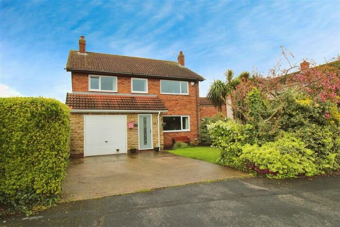 4 Bedroom Detached House For Sale In The Pastures, Carlton, DN14