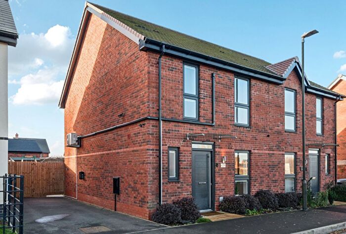 3 Bedroom Semi-detached House For Sale In Fairmont Street, Bishops Cleeve, Cheltenham, Gloucestershire, GL52