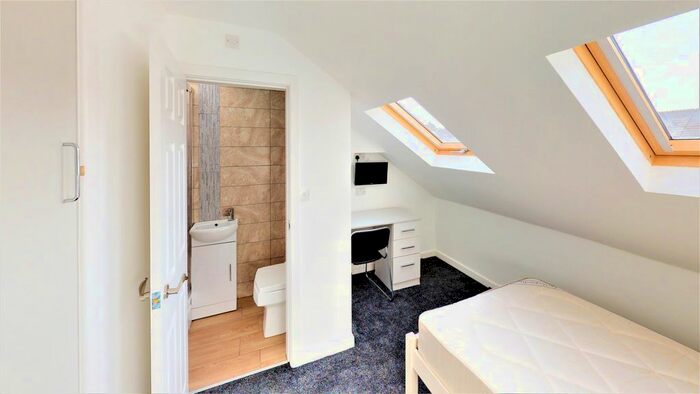 5 Bedroom Terraced House To Rent In Humber Avenue, Coventry, CV1