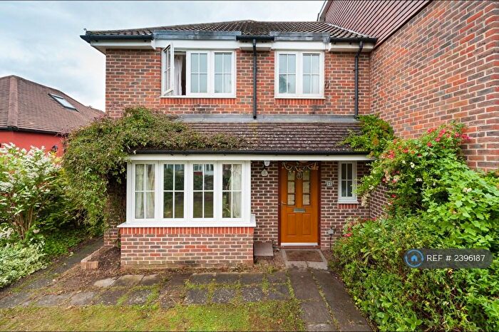 4 Bedroom End Of Terrace House To Rent In Langley Avenue, Worcester Park, KT4