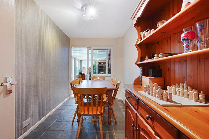 3 Bedroom End Of Terrace House For Sale In Snodhurst Avenue, Chatham, ME5
