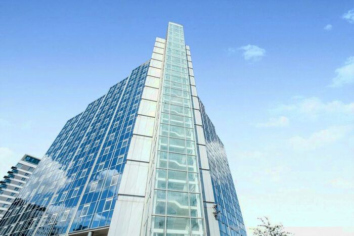 1 Bedroom Flat To Rent In Churchill Way, Basingstoke, Hampshire, RG21