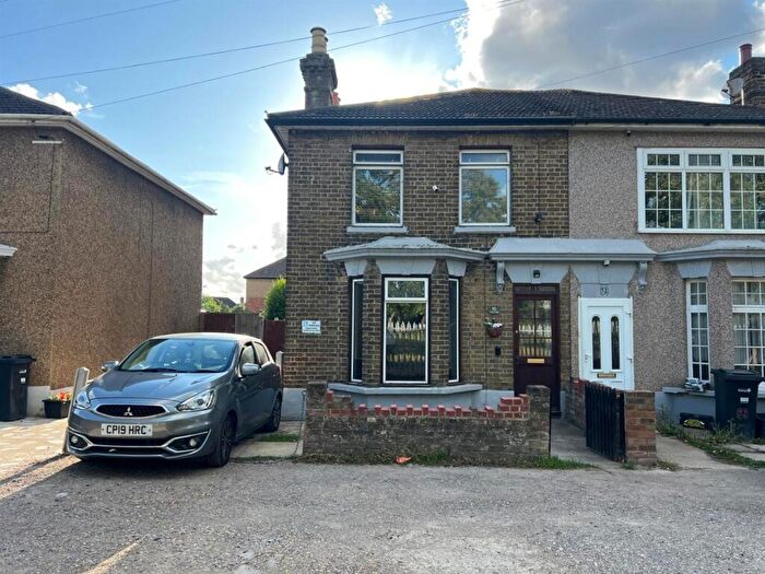 2 Bedroom House To Rent In Park Lane, Chadwell Heath, RM6