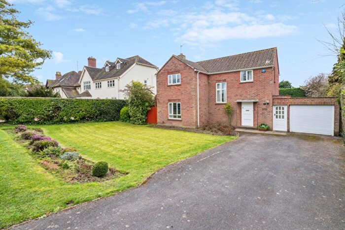 3 Bedroom Detached House For Sale In Hill Road, Watlington, OX49