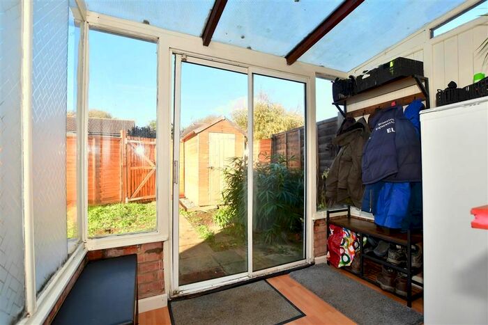 1 Bedroom End Of Terrace House For Sale In Lakemead, Ashford, Kent, TN23