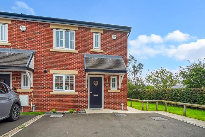 3 Bedroom End Of Terrace House For Sale In Clover Court, Heighington Village, Newton Aycliffe, DL5