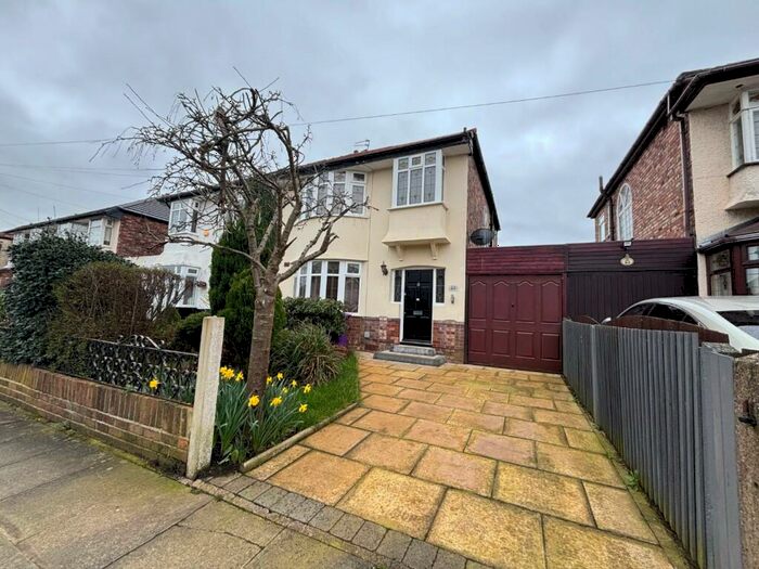 3 Bedroom Semi-Detached House To Rent In Edgemoor Road, L12