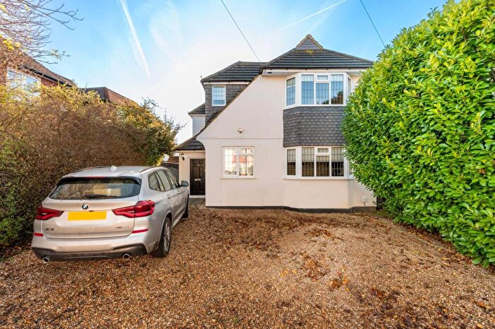 5 Bedroom Detached House To Rent In Hollington Crescent, New Malden, KT3