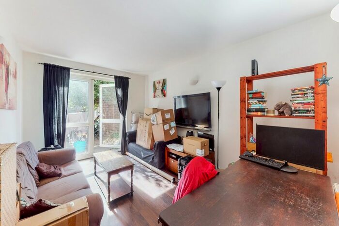 4 Bedroom Terraced House To Rent In Brick Lane, Shoreditch, London, London, E2