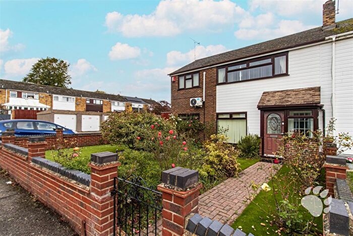 2 Bedroom End Of Terrace House For Sale In Church Road, Basildon, SS16