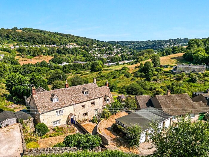 4 Bedroom Semi-Detached House For Sale In Butterrow Lane, Stroud, GL5