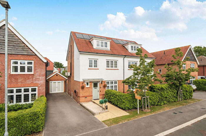 4 Bedroom Semi-Detached House For Sale In Galton Way, Warfield, Bracknell, Berkshire, RG42