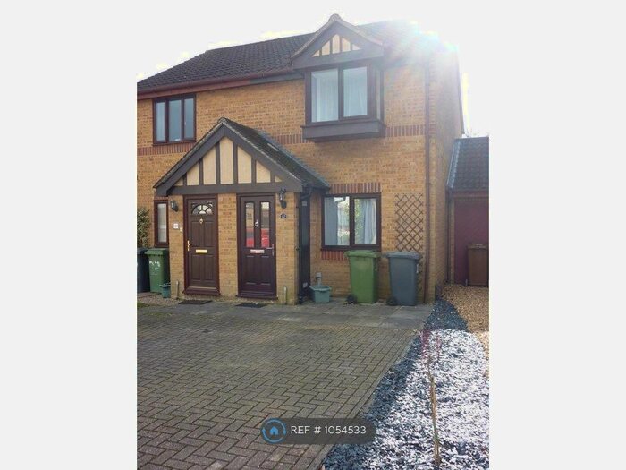2 Bedroom Semi-Detached House To Rent In Merryfield, Chineham, Basingstoke, RG24