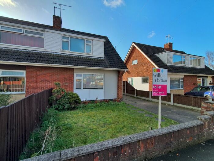 3 Bedroom Semi-Detached House To Rent In Woodclose Road, Scunthorpe, DN17