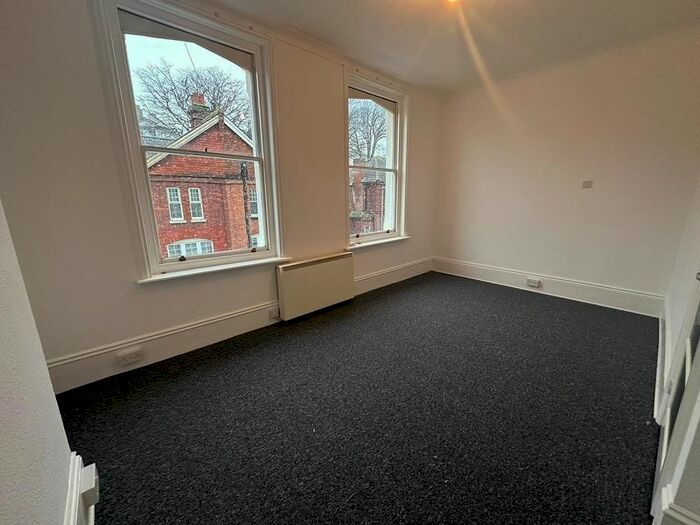 1 Bedroom Flat To Rent In Kenilworth Road, St Leonards On Sea, East Sussex, TN38