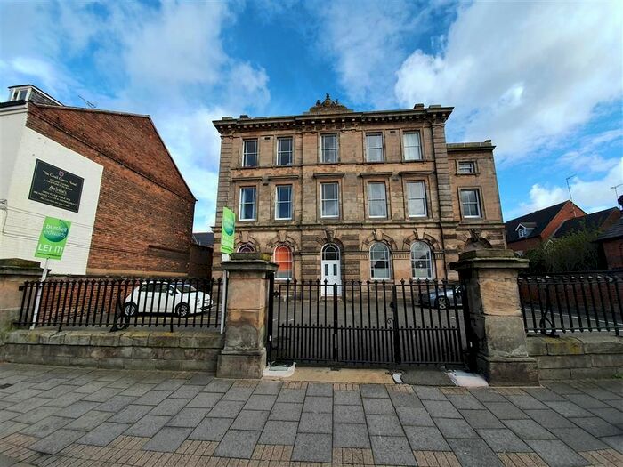 2 Bedroom Flat To Rent In Station Street, Burton-On-Trent, DE14