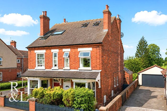 4 Bedroom Property For Sale In Avenue Road, Ashby-De-La-Zouch, LE65