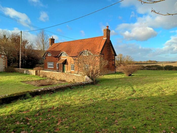 4 Bedroom Detached House To Rent In Stoke Charity, Winchester, SO21