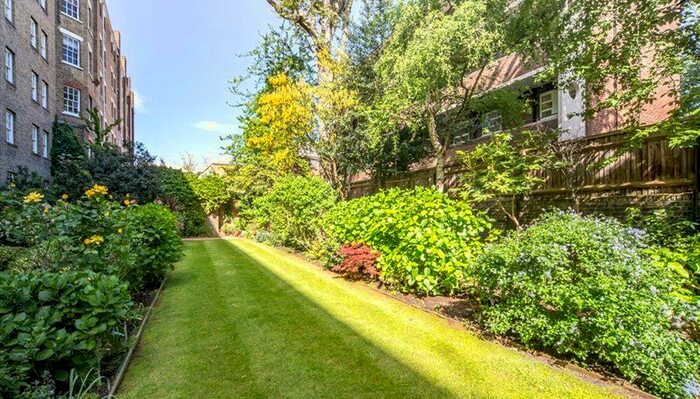 2 Bedroom Flat To Rent In Pelham Court, Fulham Road, Chelsea, London, SW3