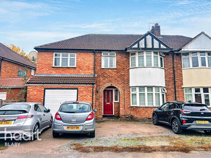 5 Bedroom Semi-Detached House For Sale In Hillsborough Road, Leicester, LE2