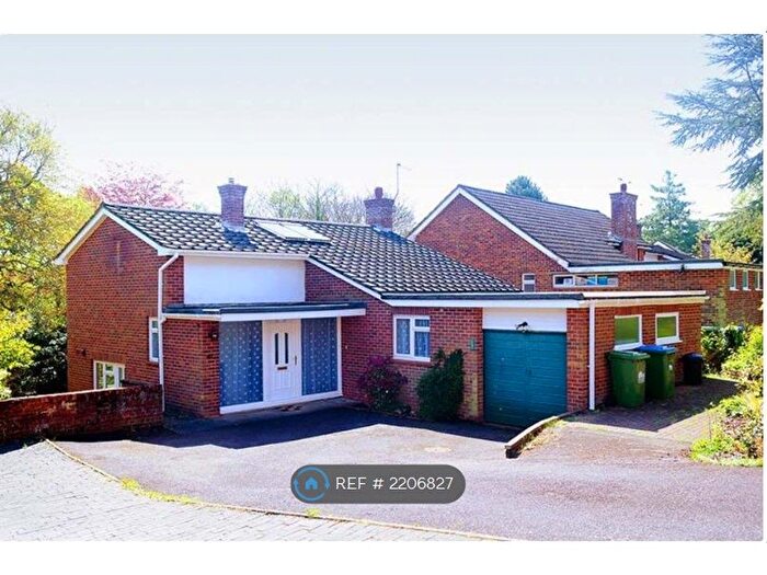 5 Bedroom Detached House To Rent In Woodview Close, Southampton, SO16