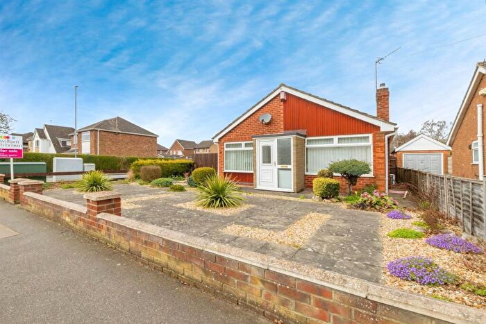 3 Bedroom Detached Bungalow For Sale In Birchwood Avenue, Lincoln, LN6
