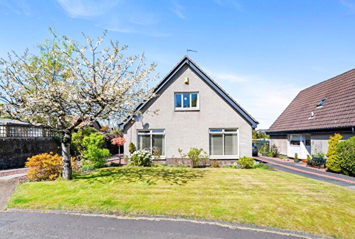3 Bedroom Detached House For Sale In Queen's Avenue, Broxburn, EH52