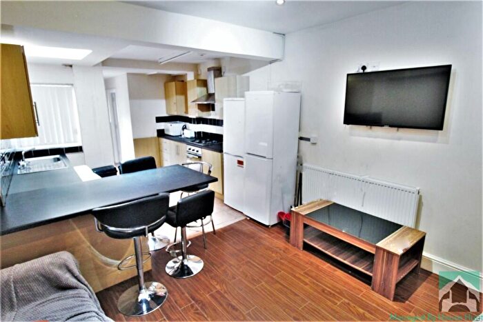 6 Bedroom Terraced House To Rent In Teignmouth Road, Birmingham, B29