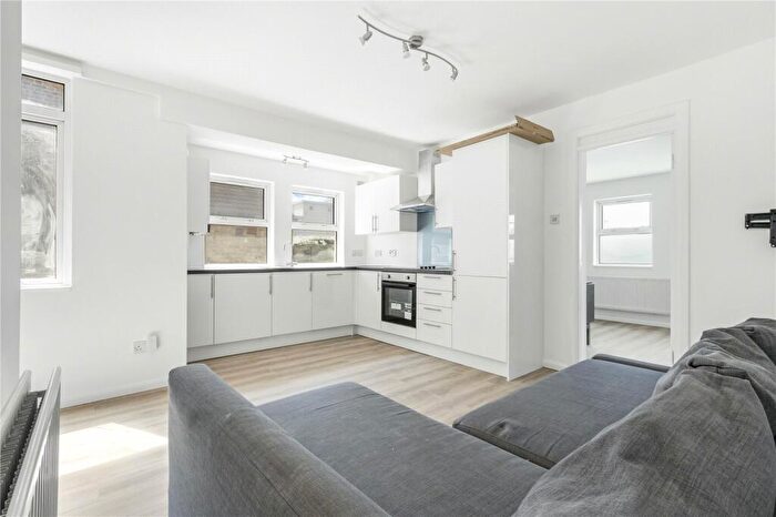 1 Bedroom Apartment To Rent In Green Lanes, London, N13