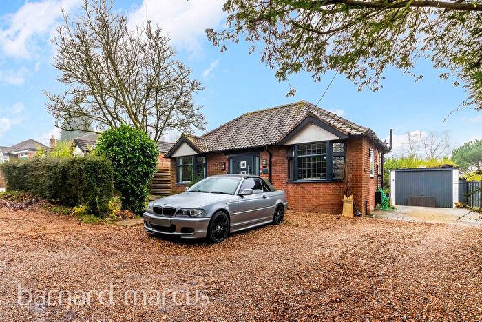 2 Bedroom Detached Bungalow For Sale In Clump Avenue, Tadworth, KT20