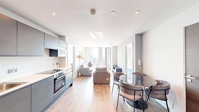 2 Bedroom Apartment To Rent In Embankment Exchange, Greengate, Manchester, M3